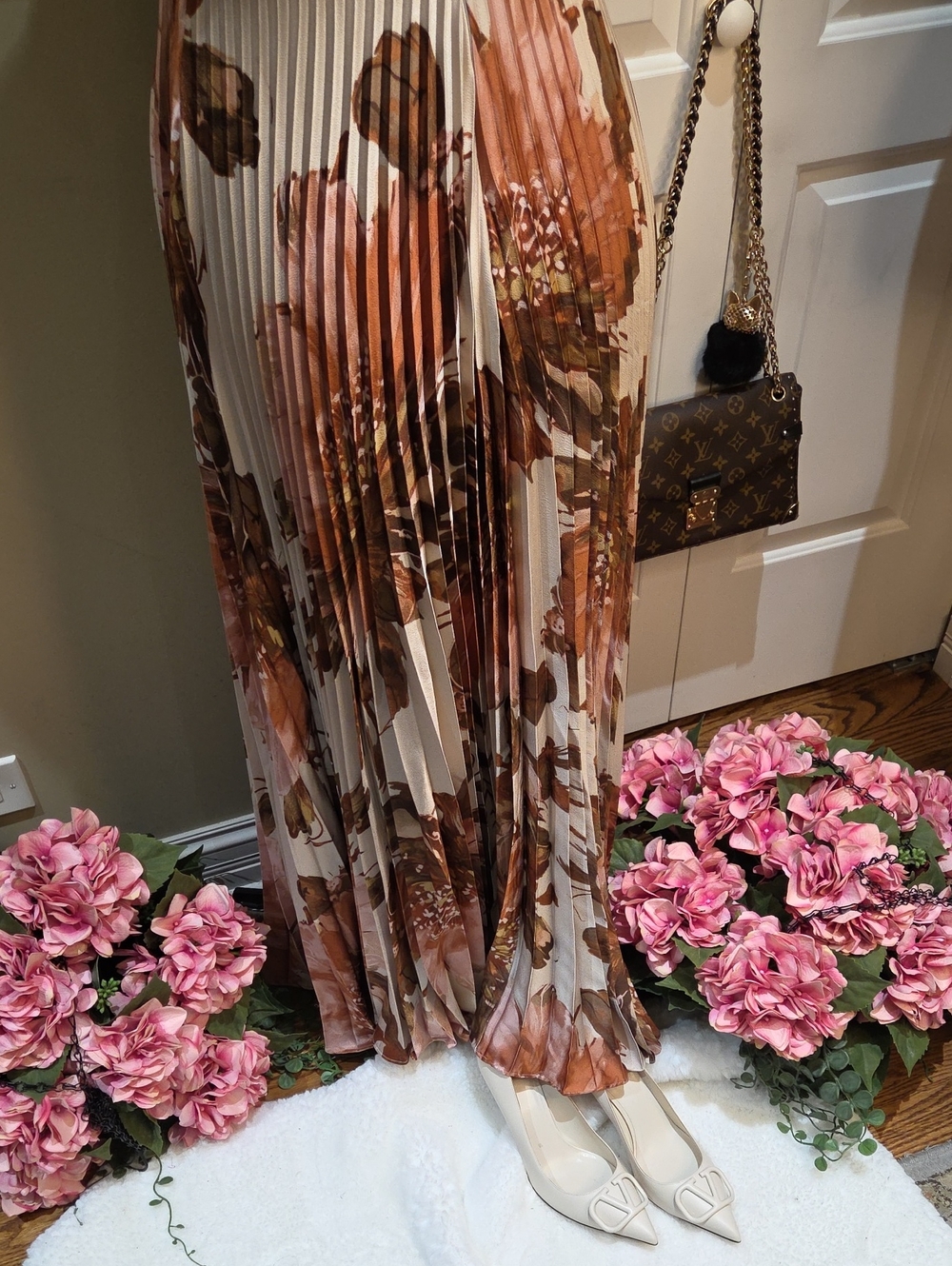 Nwt 14, 12, 10, 8 Taylor Strapless Pleated Floral Maxi Dress in Cream and Brown - Picture 8 of 16
